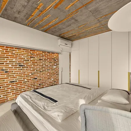 Design Lux Dreaming In Bamboo Garden ,no Shoes Allowed Inside Apartman *