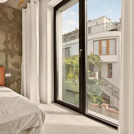 Apartment Bamboo Garden Dreaming *