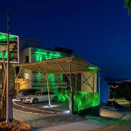 Bamboo Garden Dreaming Apartment Warna